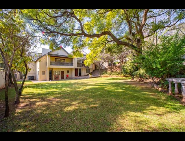 4 BEDROOM HOUSE FOR SALE IN WATERKLOOF RIDGE